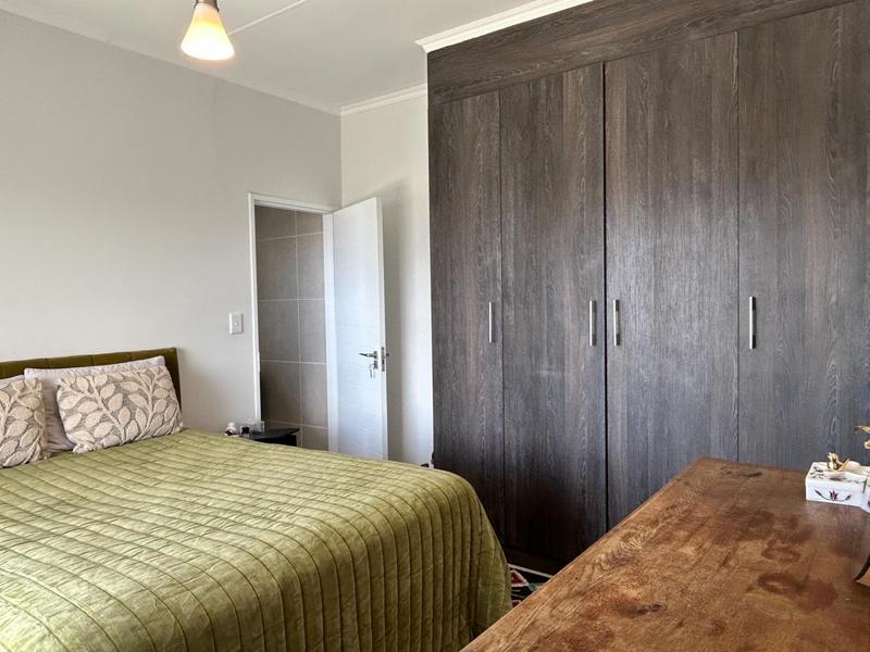 To Let 1 Bedroom Property for Rent in Sandown Western Cape